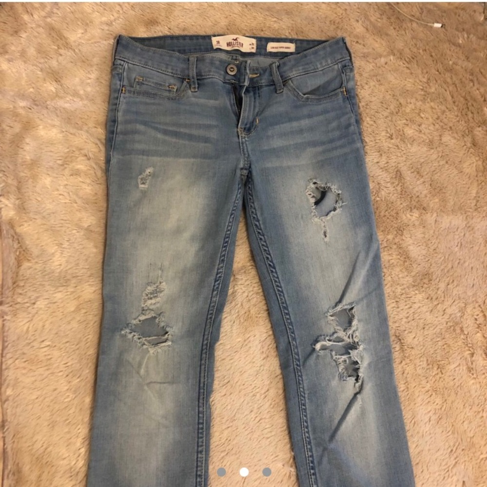 Hollister low rise skinny jeans 👖